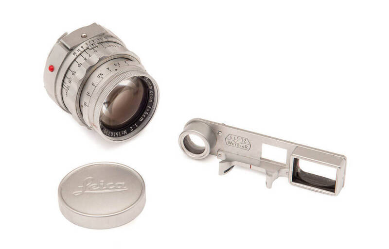 LEITZ (Germany): Leitz bayonet (M series) lens - Summicron 5cm f2 dual range.