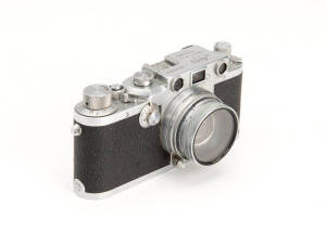 LEITZ (Germany): Leica screw mount camera Leica IIc.