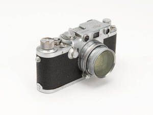 LEITZ (Germany): Leica screw mount camera Leica IIIf black dial.