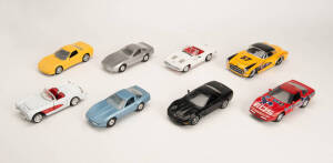 Corvette 1:24 scale models; various makers. (16 cars).