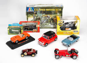 Models & Toys: A diverse collection, mainly in original boxes or packaging. (24 items).