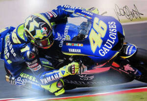 VALENTINO ROSSI, large signed photograph, limited edition 31/100, size 81x51cm.