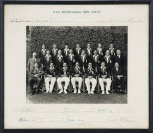 1958-59 ENGLAND TEAM, team photograph, with 20 signatures laid down (some faded), noted Peter May, Colin Cowdrey & Jim Laker, framed & glazed, overall 37x32cm.