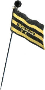 1908 Wills. "Football Flags Shaped with Pin" [1/27 known]- Richmond. G/VG condition (pin not original). Rare.