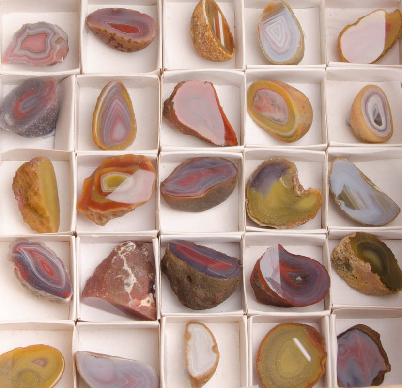 AGATES, selection of agates from Agate Creek in North Queensland.