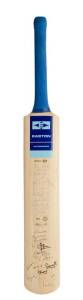 1991-92 AUSTRALIA v INDIA, full size Cricket Bat signed by both teams, with 29 signatures on front including Allan Border, Geoff Marsh, David Boon, Mohammad Azharuddin & Sachin Tendulkar. G/VG condition.