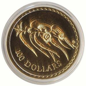 1996 $100.00, Tasmanian Blue Gum, 1/3oz 22 carat. Cased with certificate "0002028".