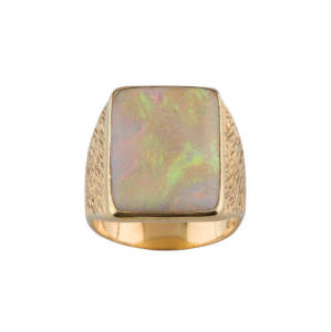 A Gentleman's opal signet ring, yellow gold.