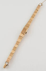 A Lady's bracelet wristwatch, 14ct yellow gold.